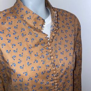 JUST Female long sleeve button down tunic organic cotton tan blue floral small